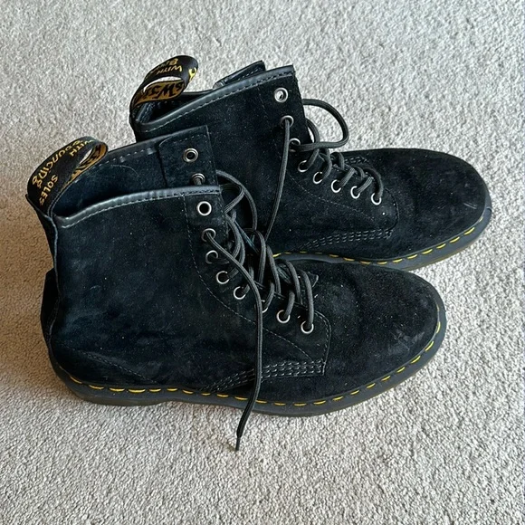 Dr Martens Black Suede boots - Picture 1 of 5
